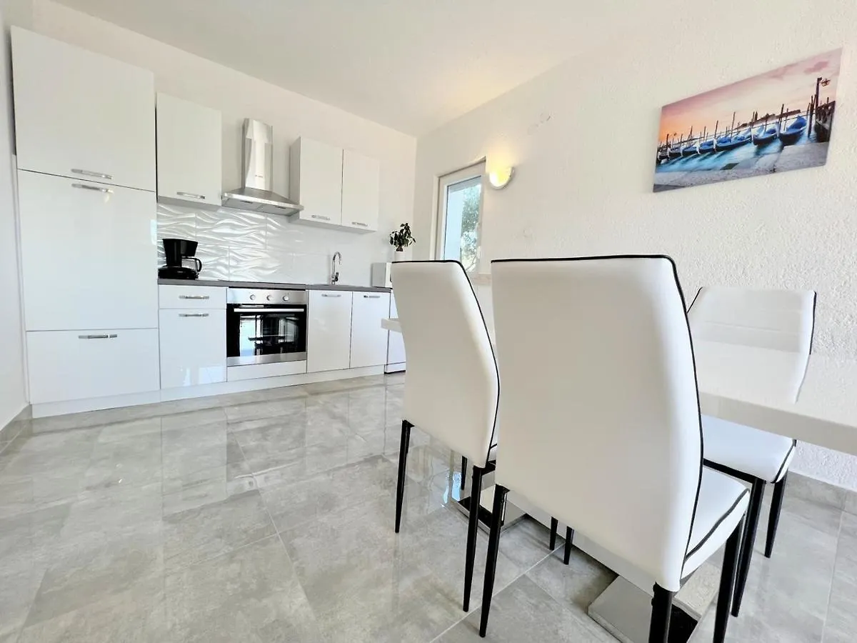 Palit Hills Superior Apartments